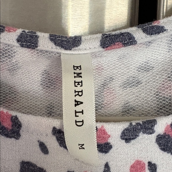 Emerald Leopard Print Tunic - Pink and White - Picture 2 of 6